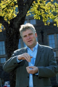 Nils A Røkke